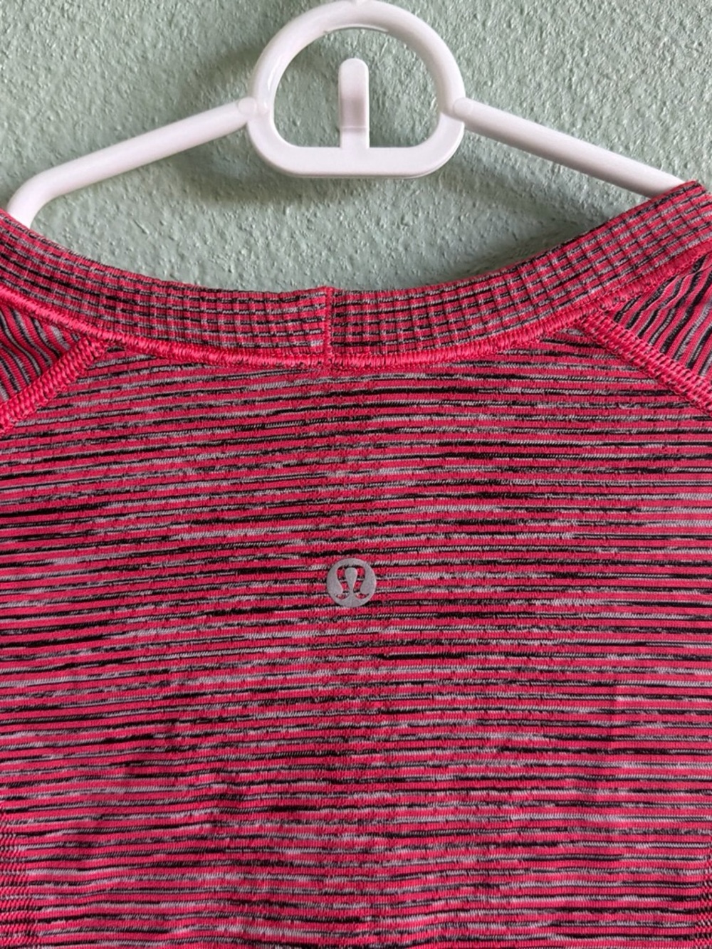 lululemon athletica Pink Space-Dyed Long Sleeve Tee - Picture 3 of 4